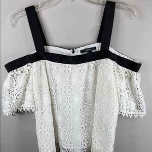 FOREVER21 Black and White Cropped Ruffled Blouse